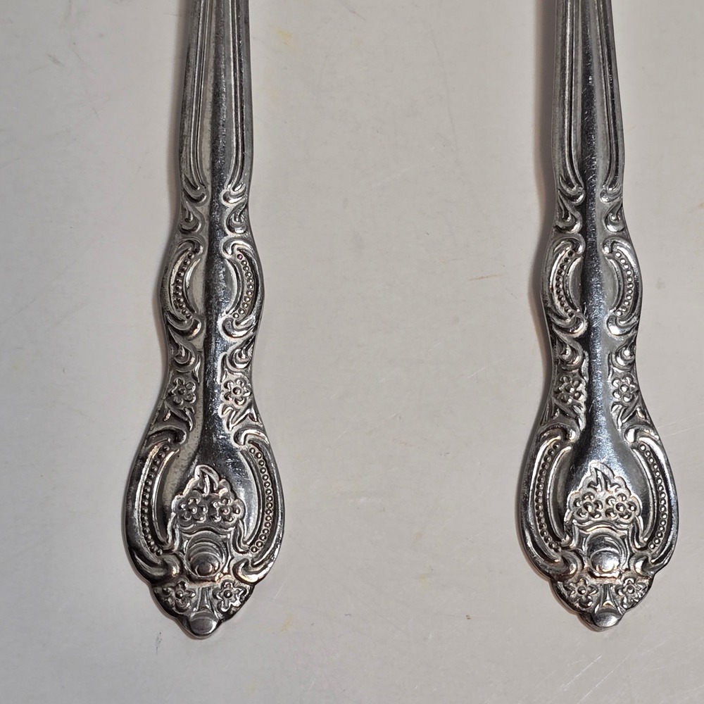 Wm. Rogers & Son Stainless Silverware Glacon Pattern "INS595" Iced Teaspoon - Picture 3 of 5